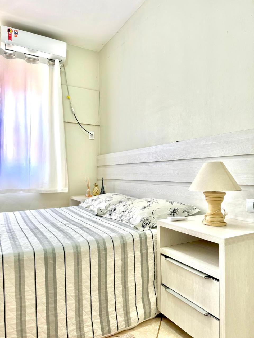 Em Apto Compartilhado Com Anfitriao Homestay Palmas (Tocantins)